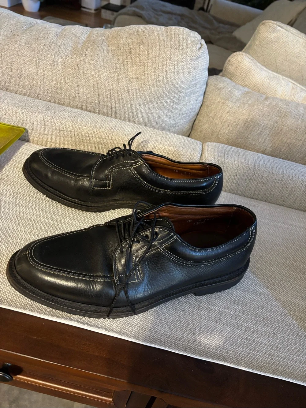 Allen Edmonds Black Leather Lace-Up Oxfords with Contrast Stitching